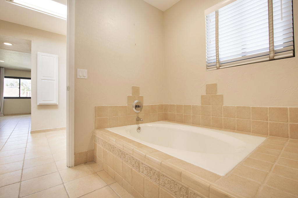 73318 Shadow Mountain Drive B Property Photo 33