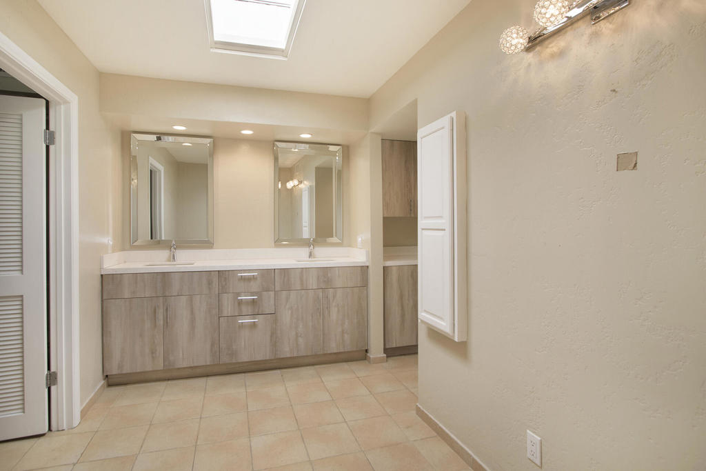 73318 Shadow Mountain Drive B Property Photo 36