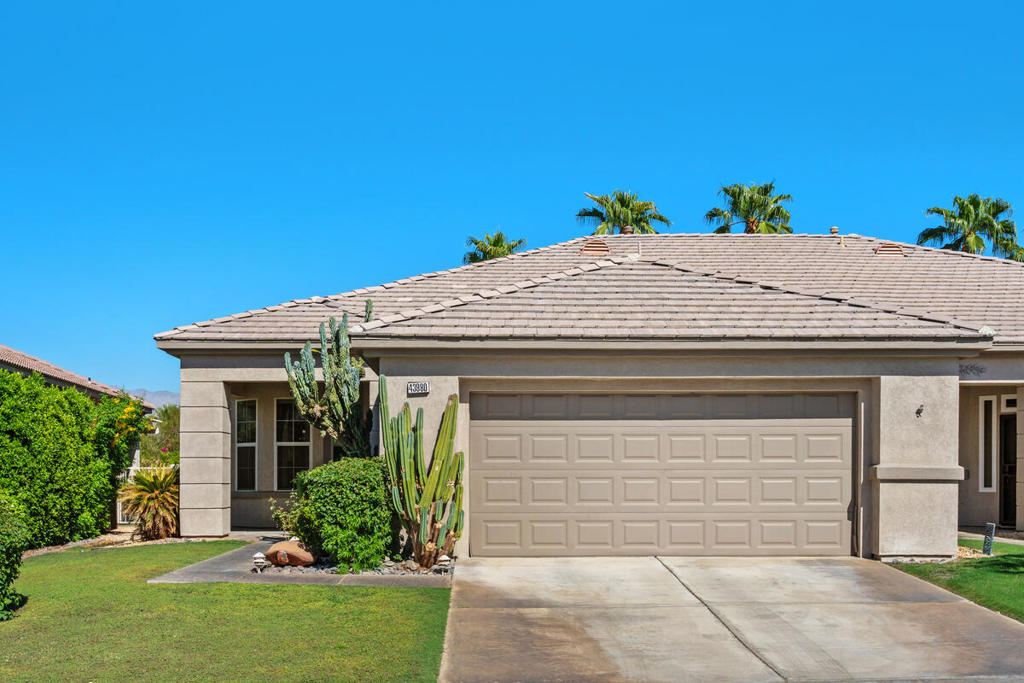 43980 Medinah Drive Property Photo 1