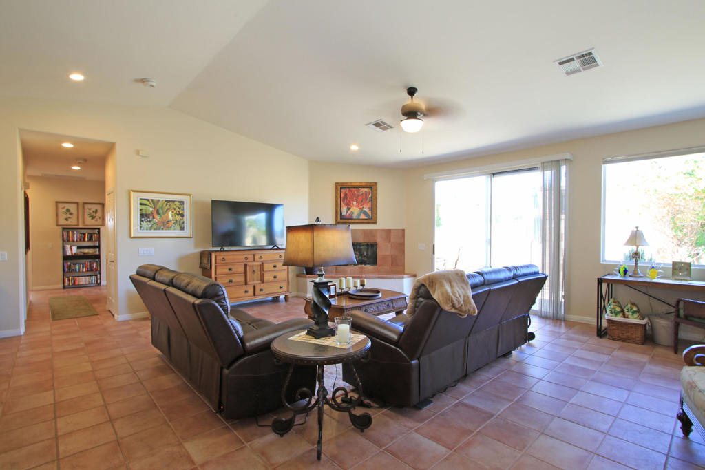 44441 Silver Canyon Lane Property Photo 9