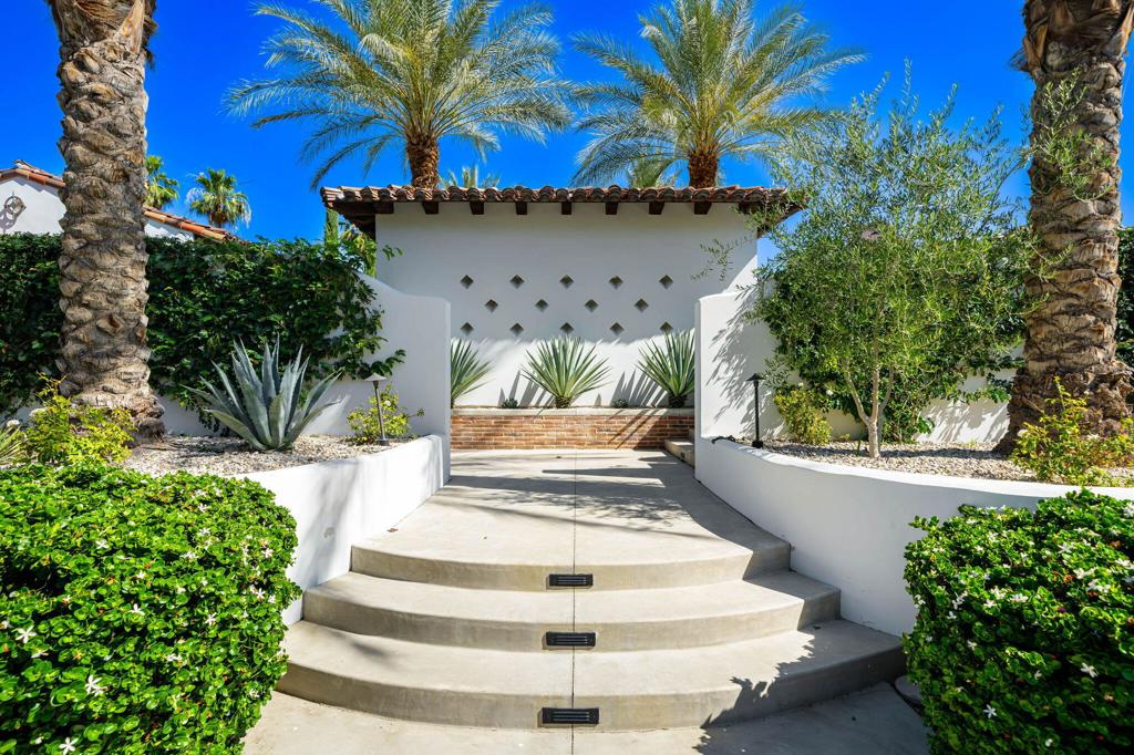 53660 Del Gato Drive Property Photo 14