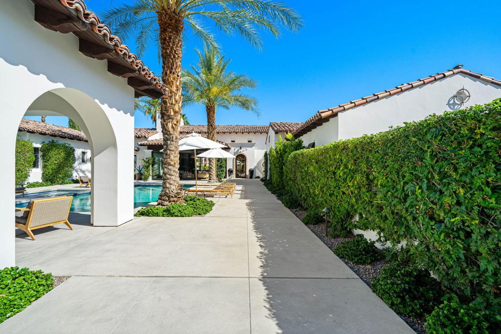 53660 Del Gato Drive Property Photo 16