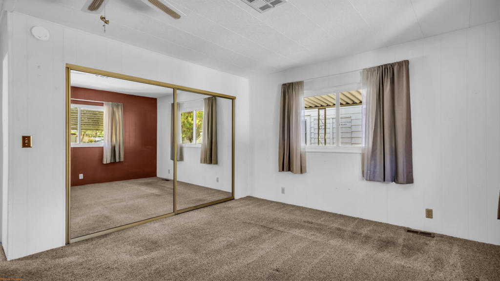 146 Lincoln Downs Street Property Photo 18
