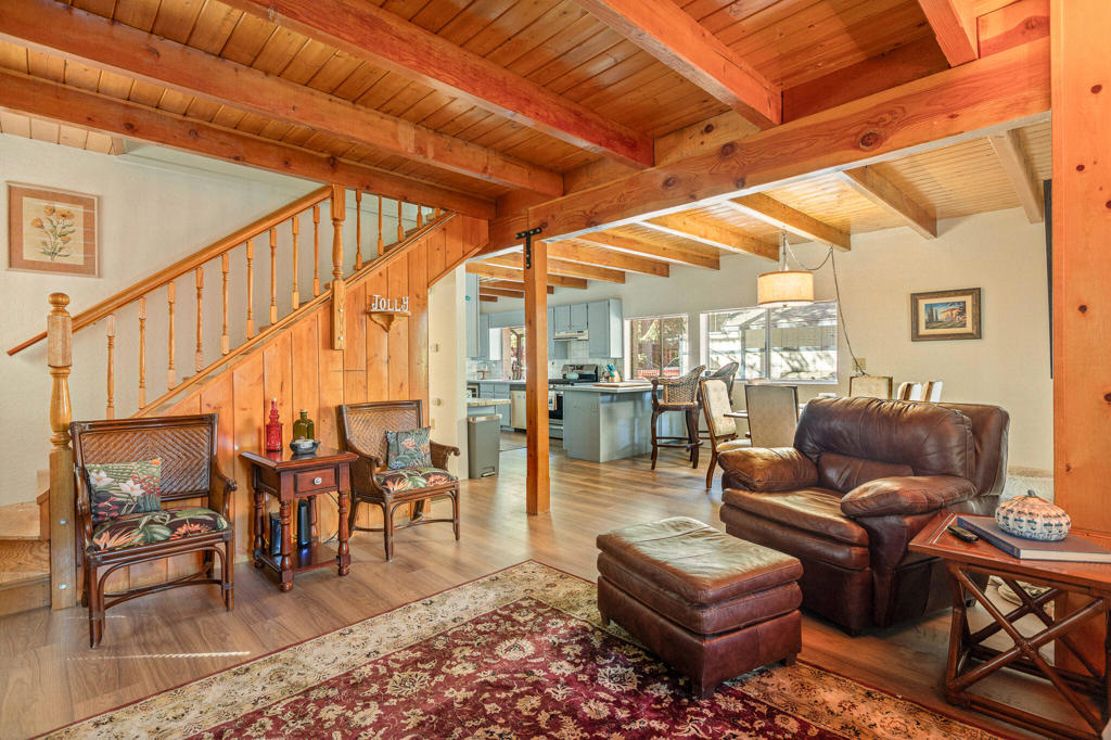31522 Cedarwood Drive Property Photo 8