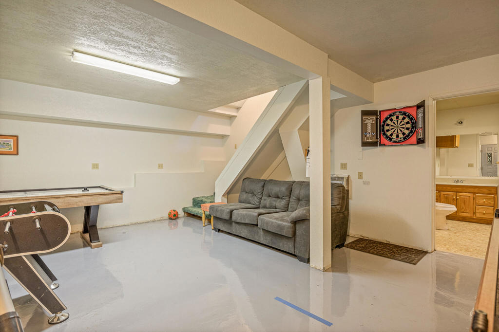 31522 Cedarwood Drive Property Photo 20