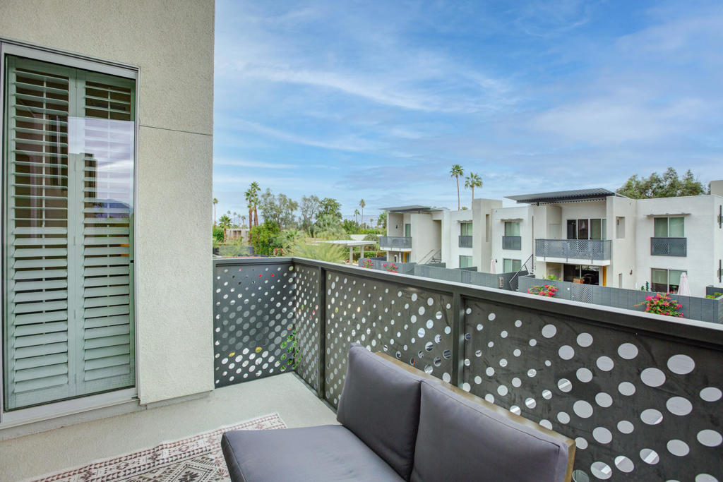 160 The Riv Property Photo 27