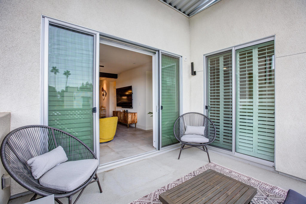 160 The Riv Property Photo 28