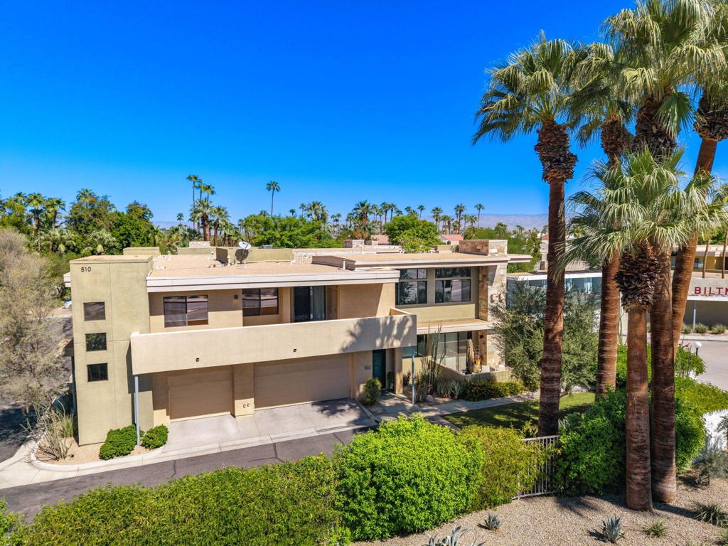 810 E Palm Canyon Drive 205 Property Photo 6