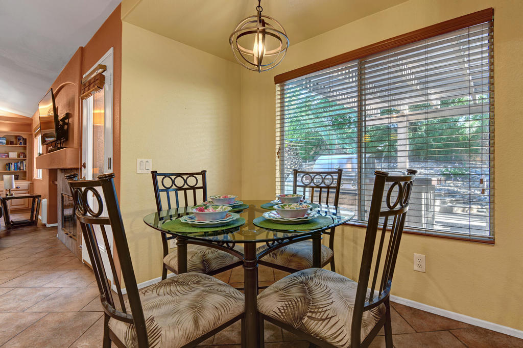 45210 Desert Hills Court Property Photo 9
