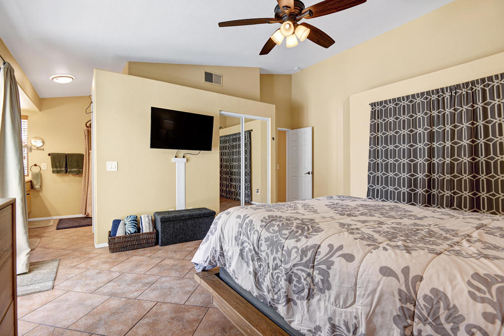 45210 Desert Hills Court Property Photo 14