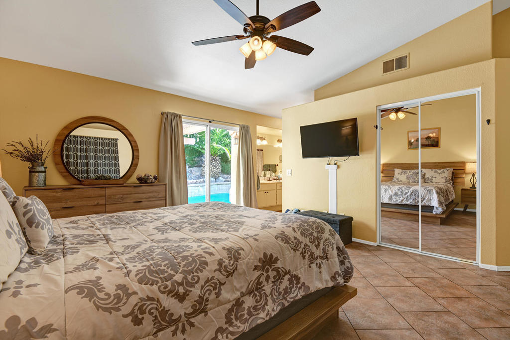 45210 Desert Hills Court Property Photo 15
