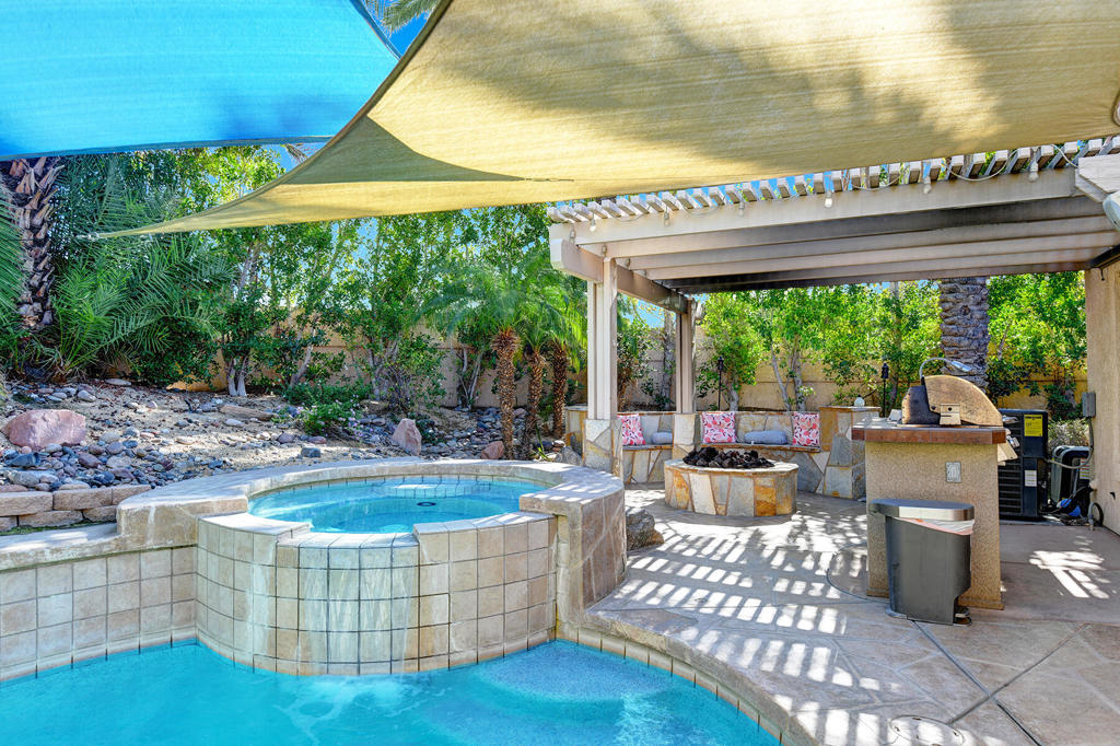 45210 Desert Hills Court Property Photo 30