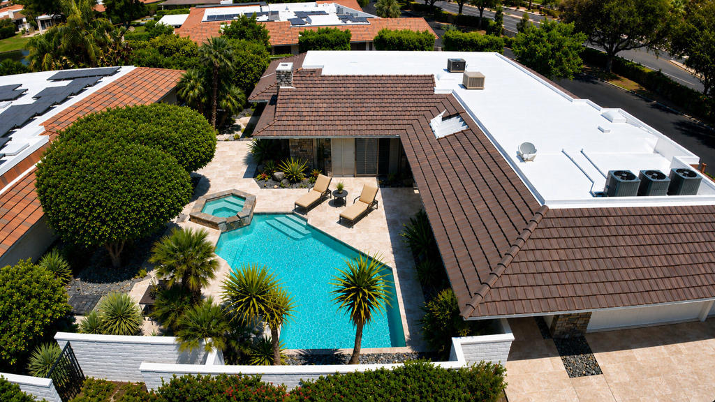 1 Surrey Court Property Photo 1