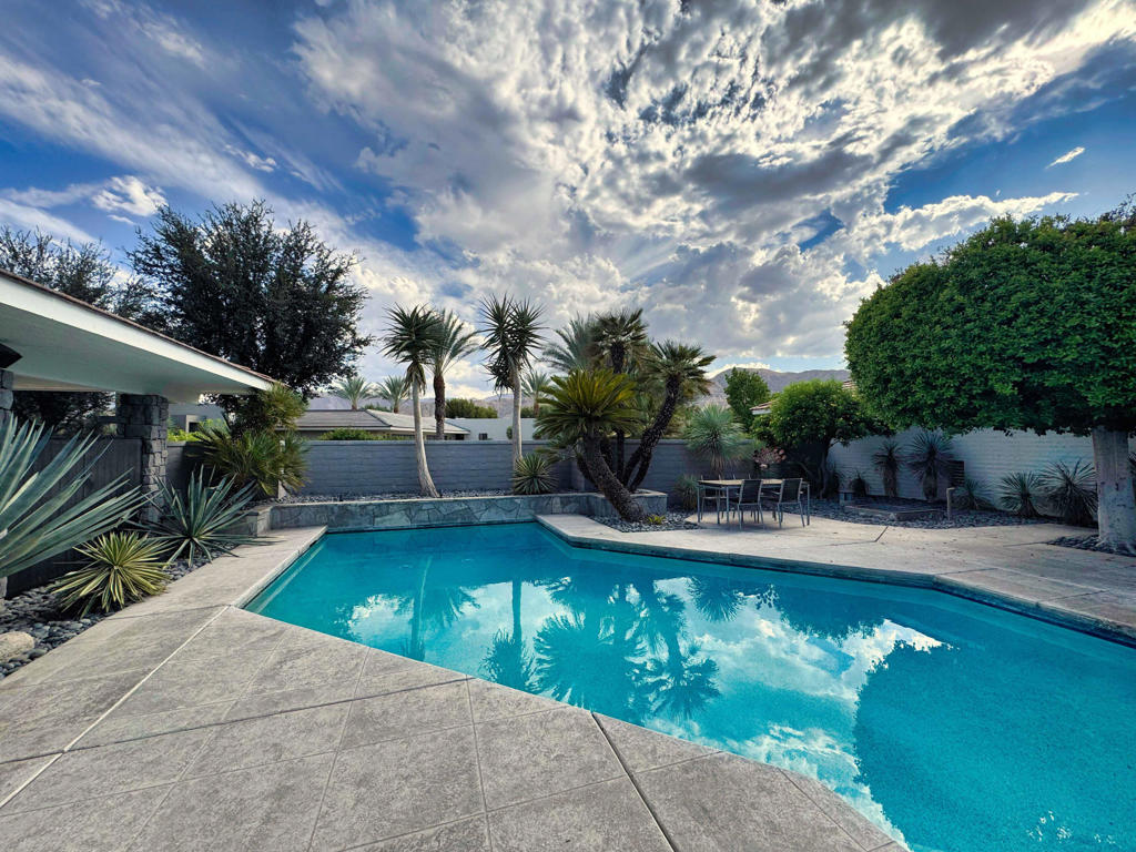 1 Surrey Court Property Photo 2