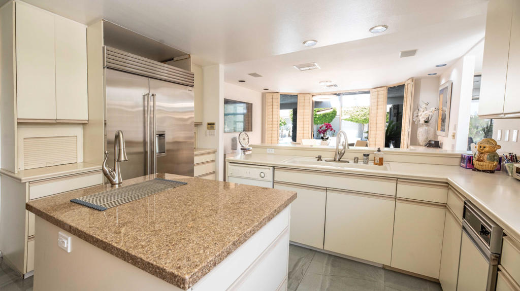 1 Surrey Court Property Photo 21
