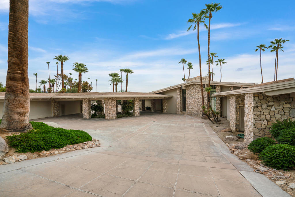 925 W Coronado Avenue Property Photo 3