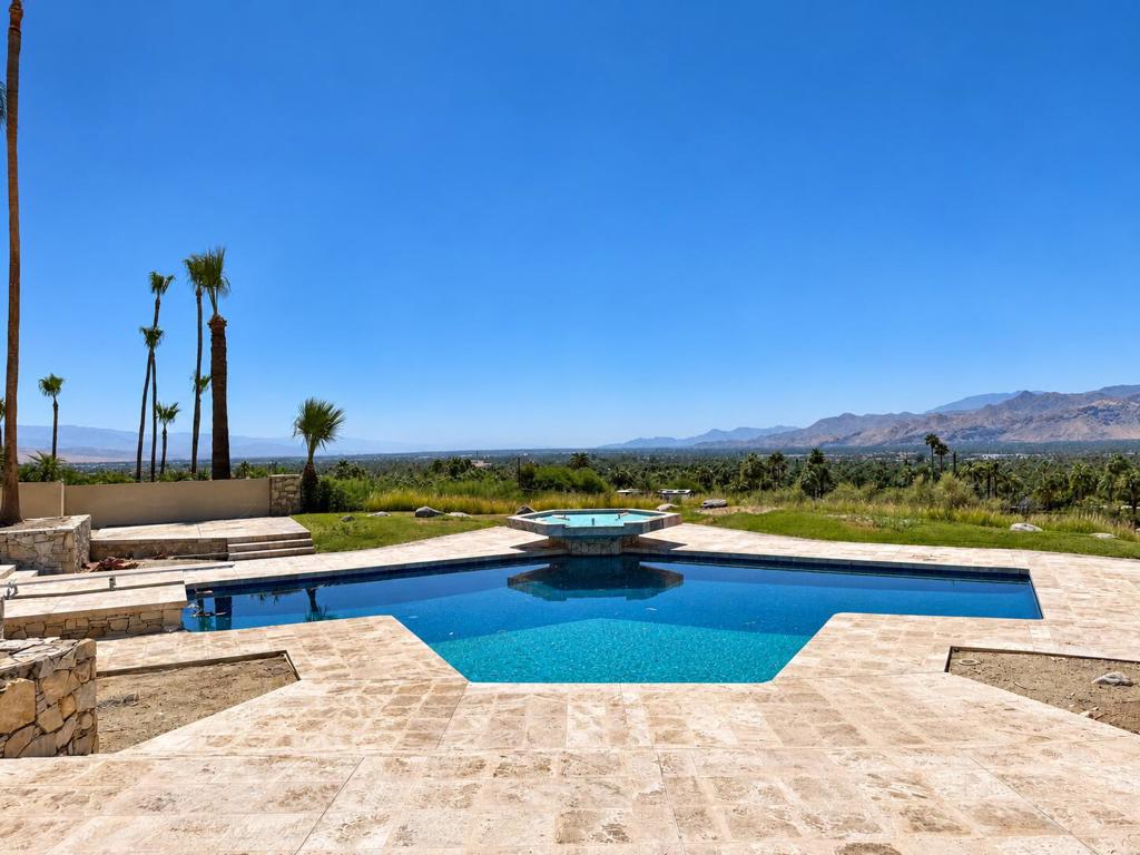 925 W Coronado Avenue Property Photo 4