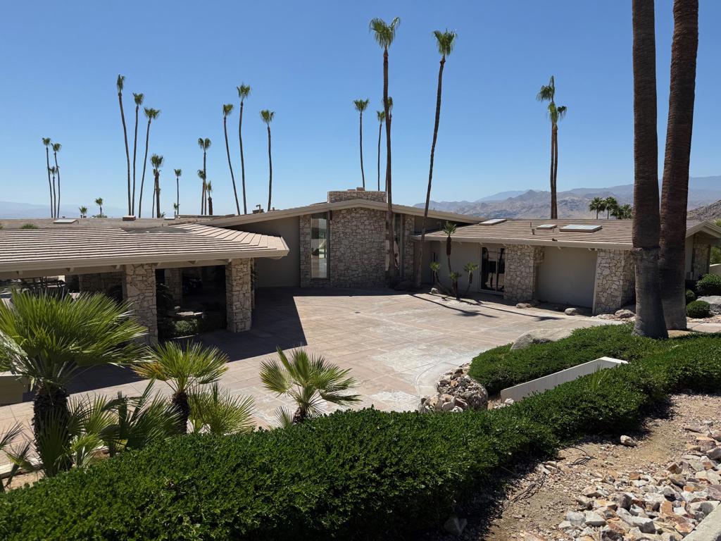 925 W Coronado Avenue Property Photo 7