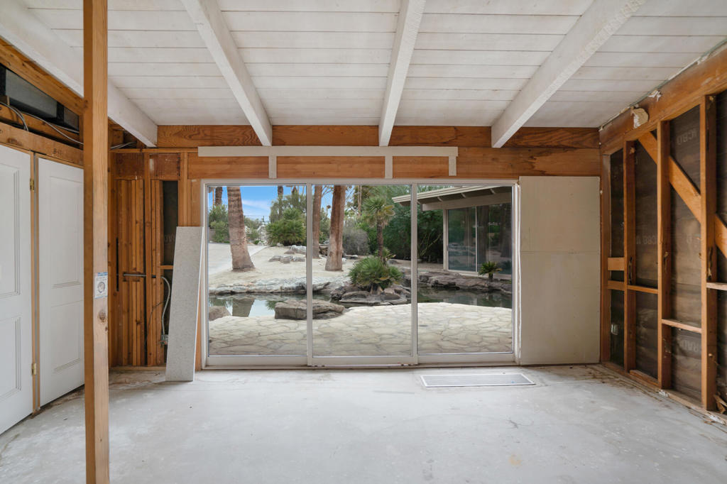 925 W Coronado Avenue Property Photo 53