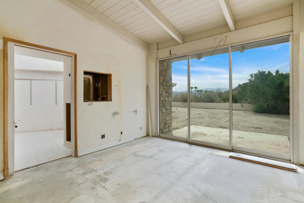 925 W Coronado Avenue Property Photo 61