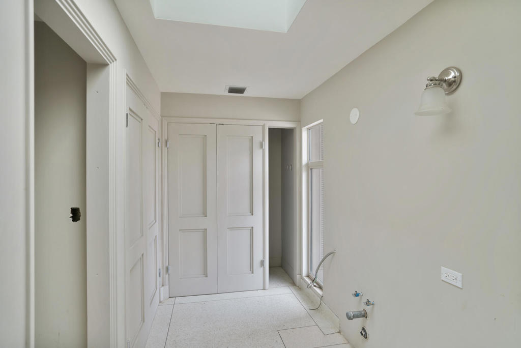 925 W Coronado Avenue Property Photo 62