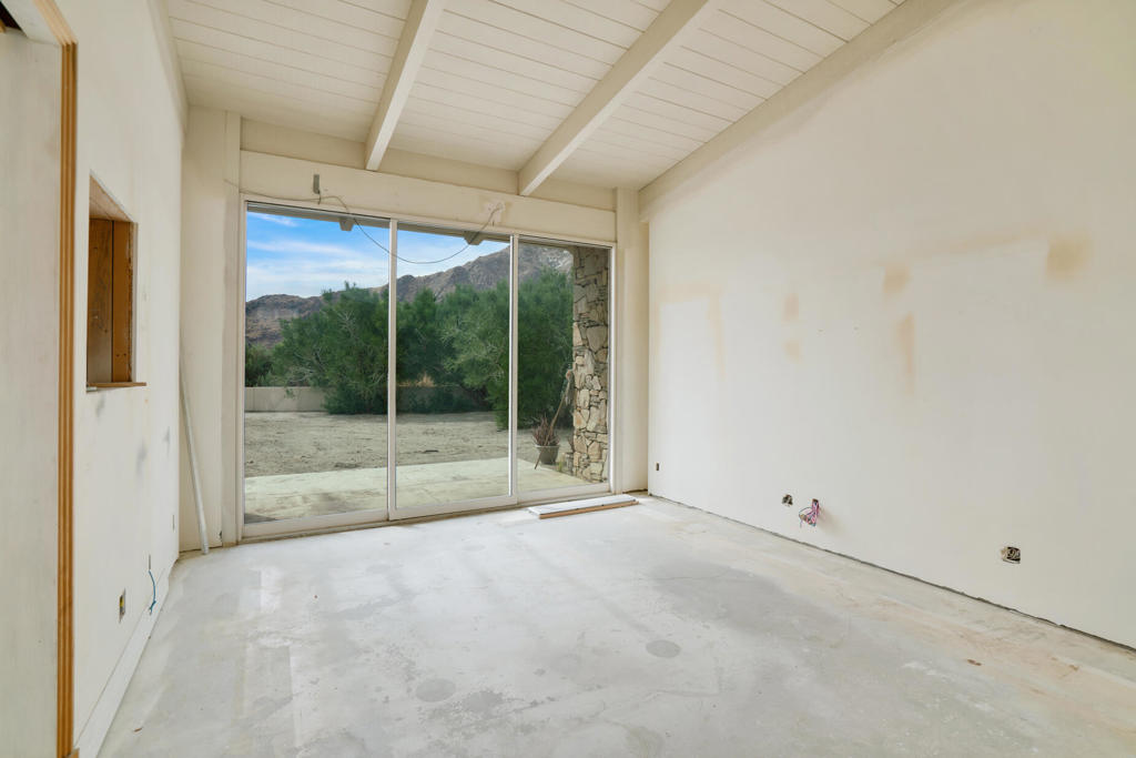 925 W Coronado Avenue Property Photo 63