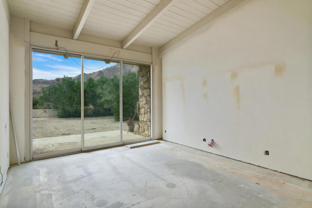925 W Coronado Avenue Property Photo 81