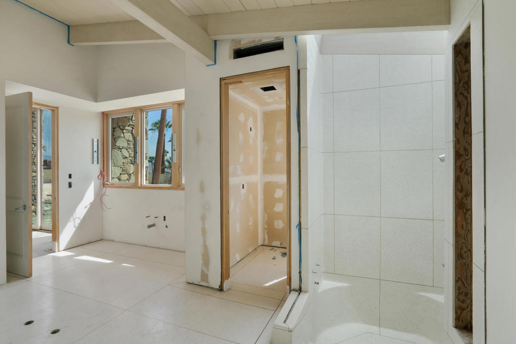 925 W Coronado Avenue Property Photo 96