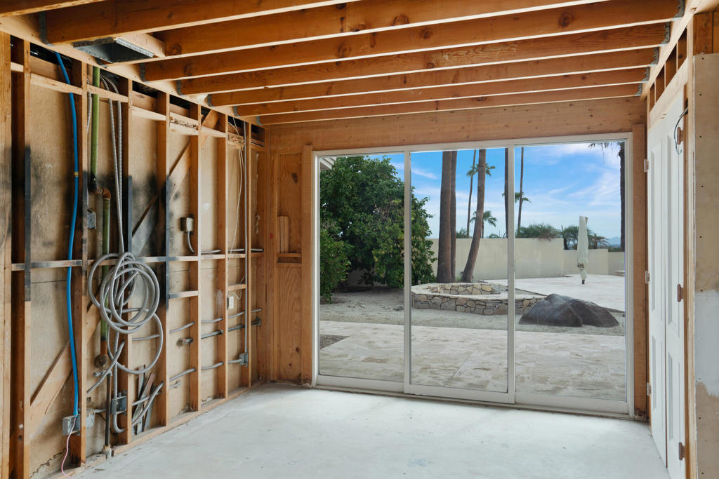 925 W Coronado Avenue Property Photo 114