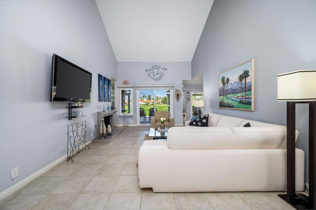 117 Avellino Circle Property Photo 14
