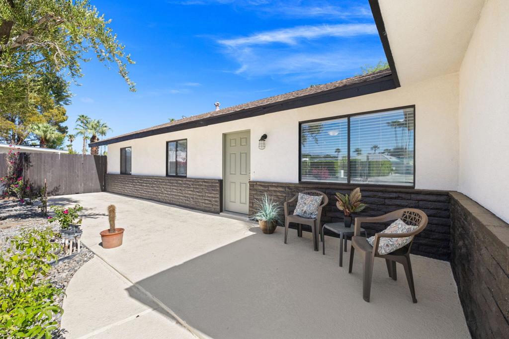 2200 N Carillo Road Property Photo 2