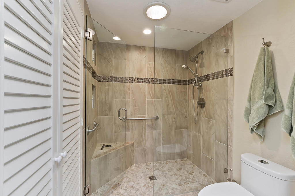 6 Maximo Way Property Photo 4