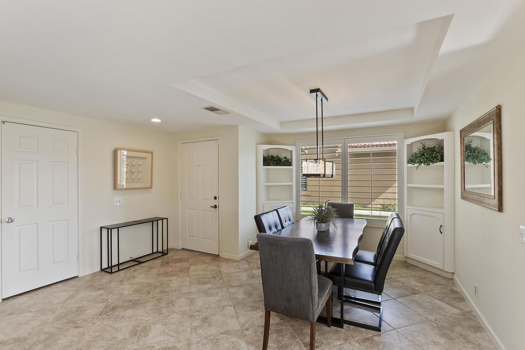 6 Maximo Way Property Photo 8