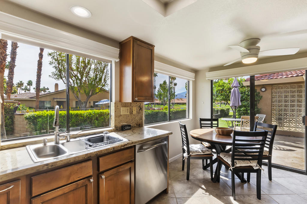 6 Maximo Way Property Photo 11
