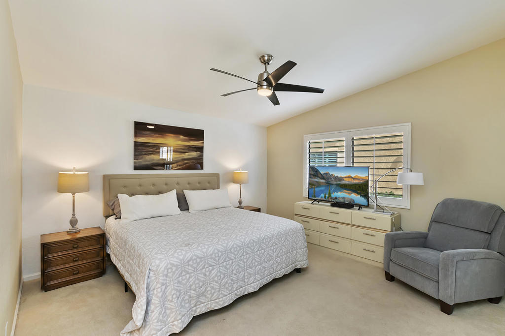 6 Maximo Way Property Photo 12