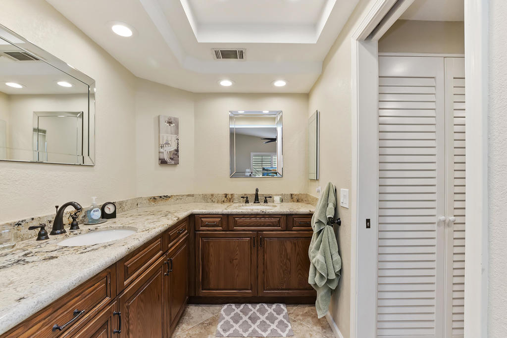 6 Maximo Way Property Photo 15