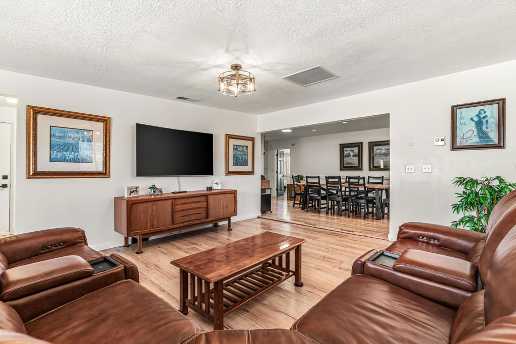 7434 Balsa Avenue Property Photo 6