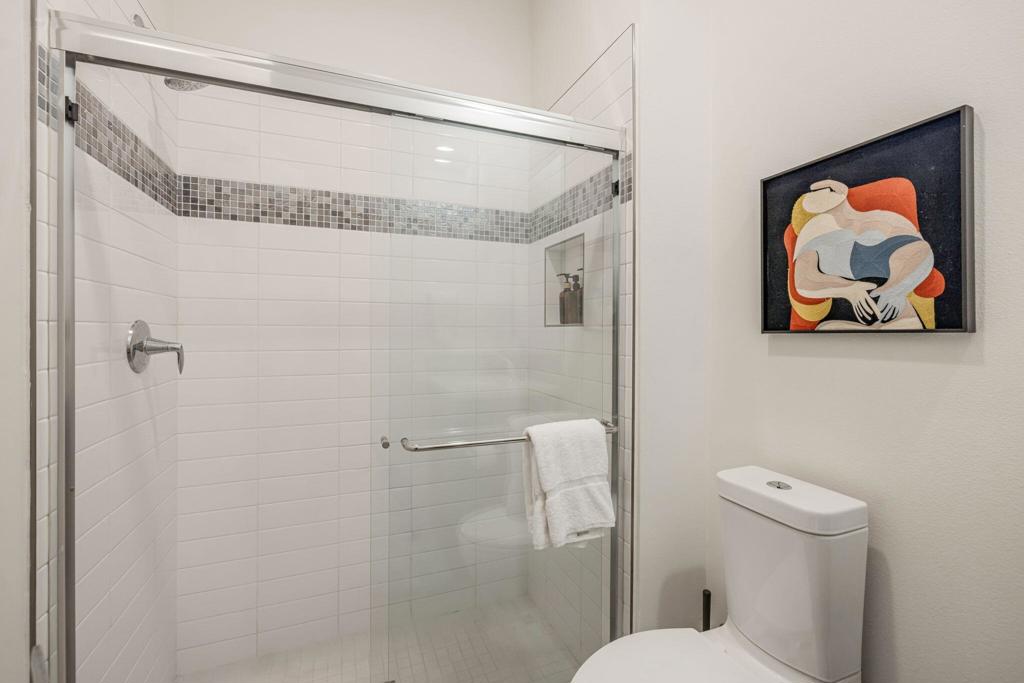 24 Via Monaco Property Photo 27
