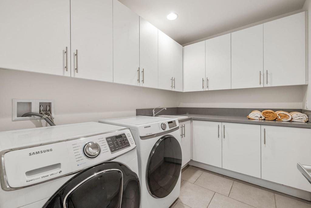 24 Via Monaco Property Photo 28