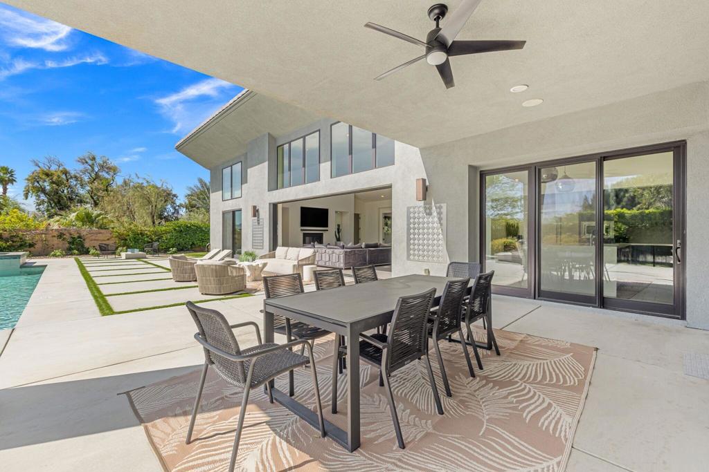 24 Via Monaco Property Photo 31