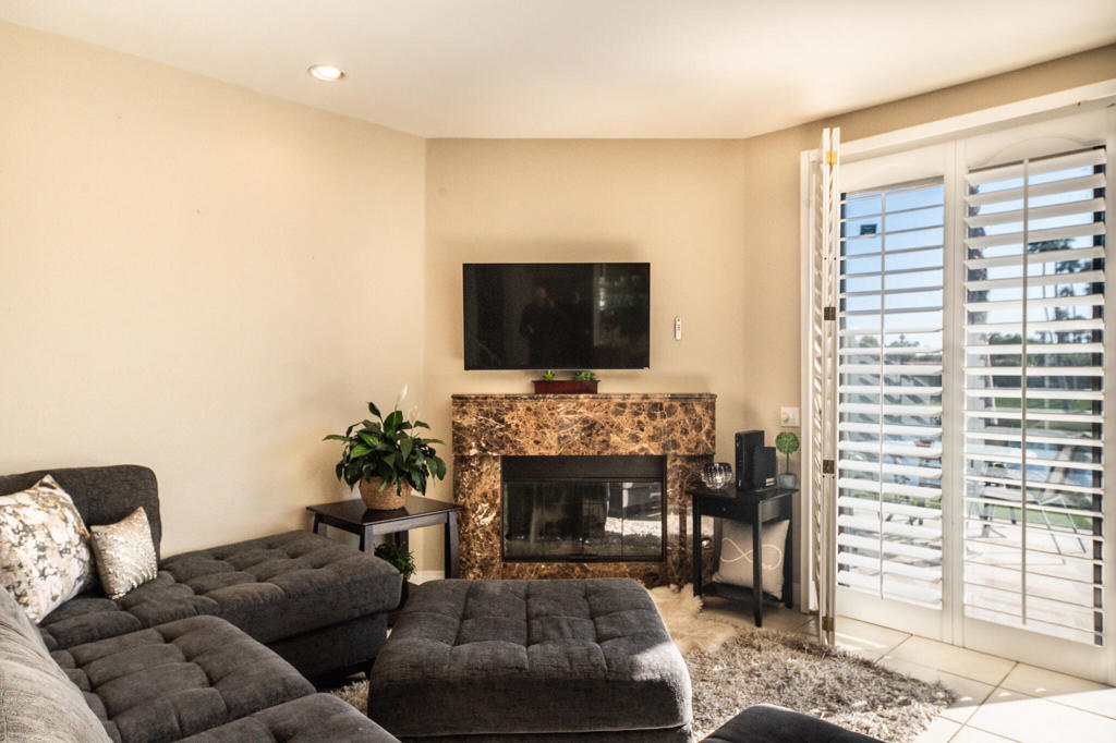 38063 Crocus Lane Property Photo 7