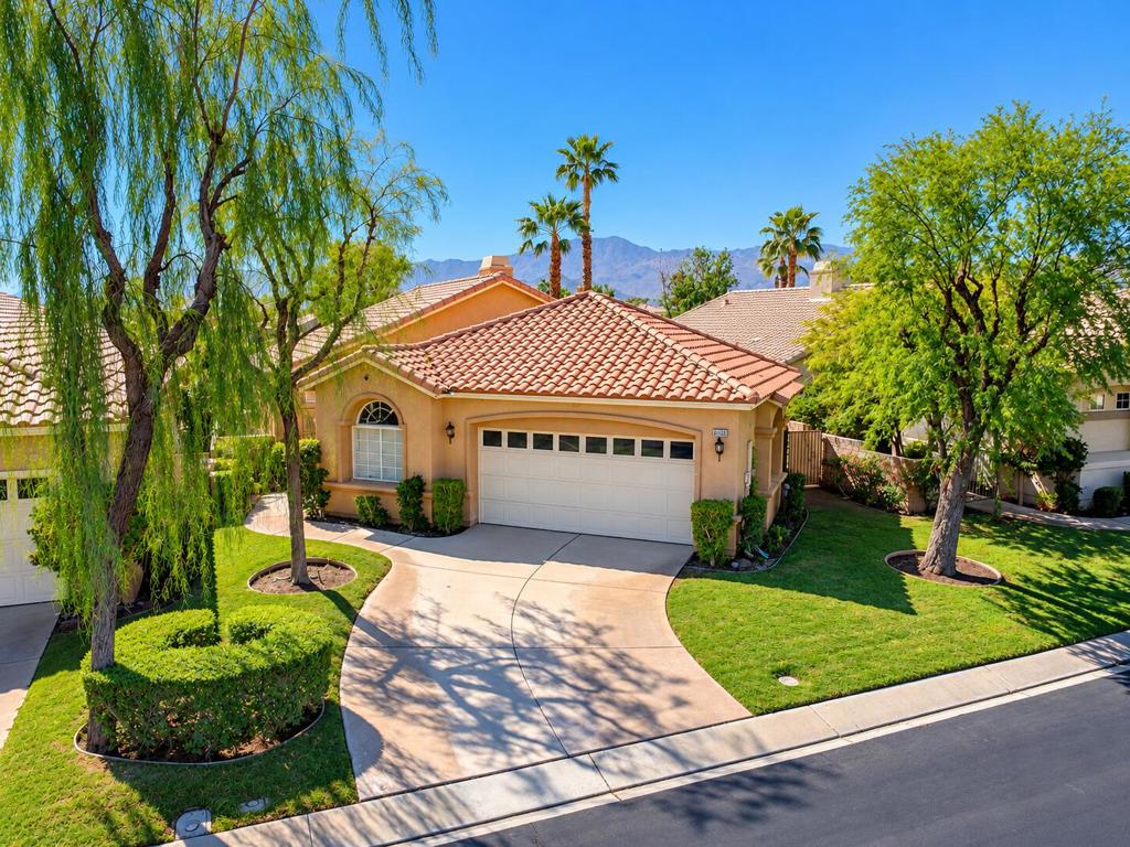 80385 Green Hills Drive Property Photo 2