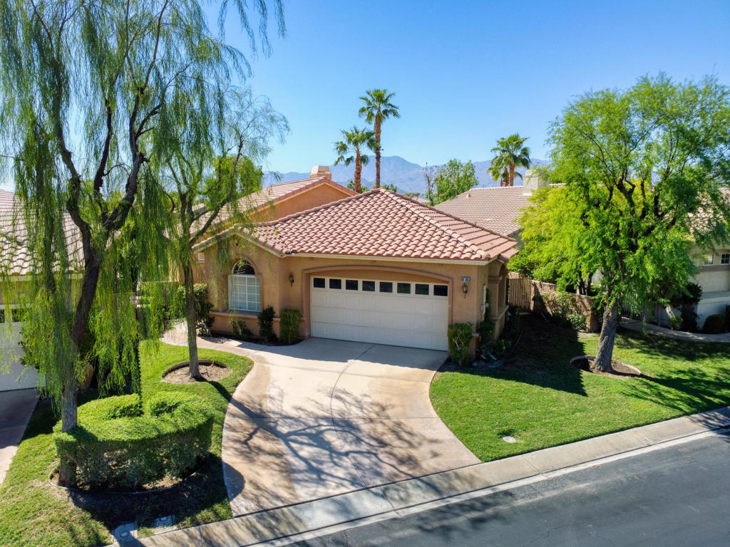 80385 Green Hills Drive Property Photo 8