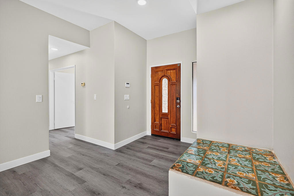 1448 E Adobe Way Property Photo 3