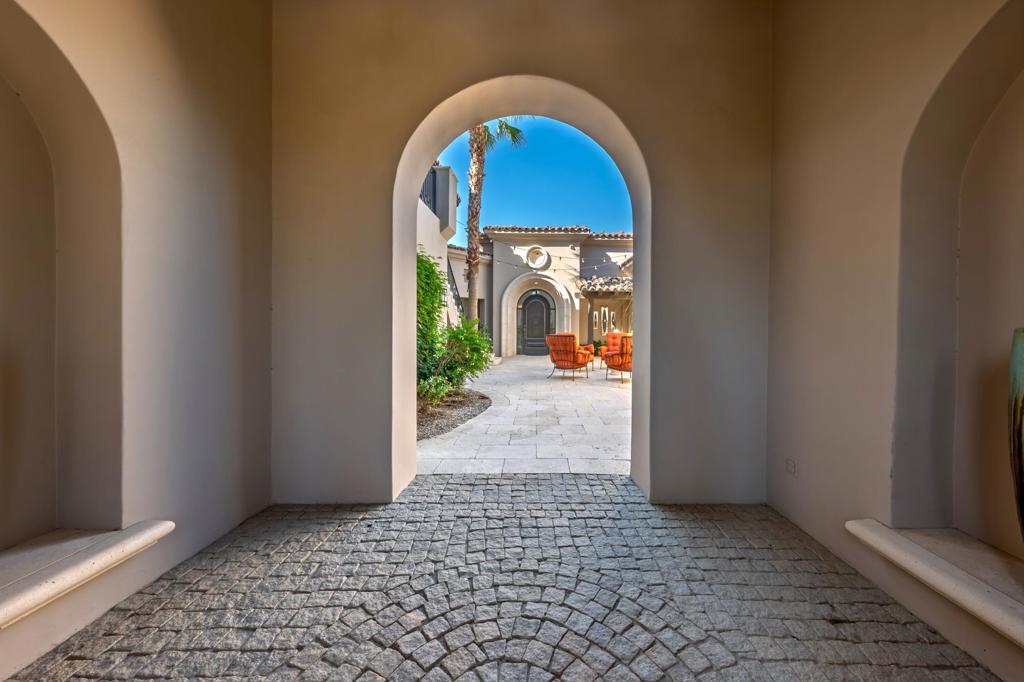 80700 Via Portofino Property Photo 10
