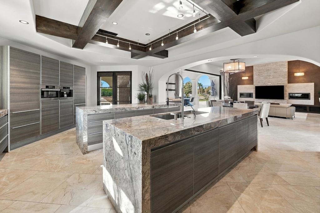 80700 Via Portofino Property Photo 34