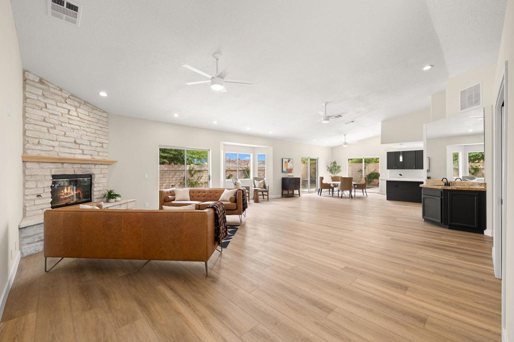 43690 Skyward Way Property Photo 4