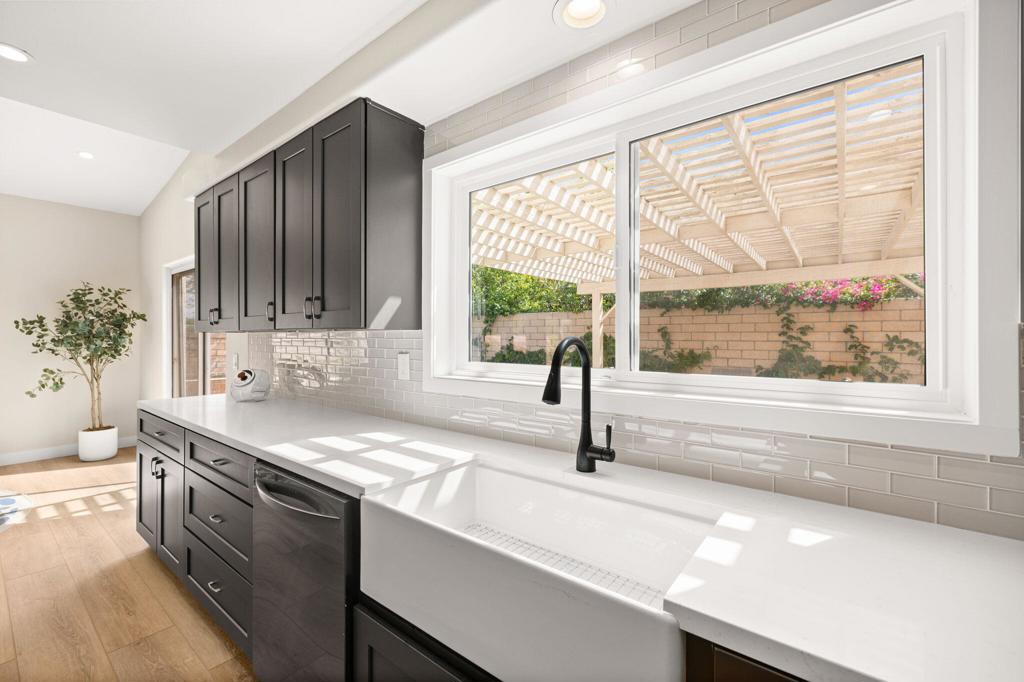 43690 Skyward Way Property Photo 8