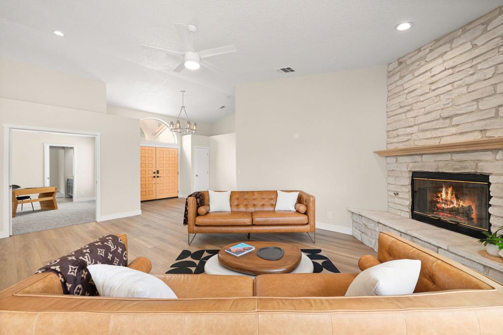 43690 Skyward Way Property Photo 11