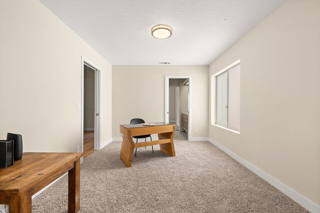 43690 Skyward Way Property Photo 17